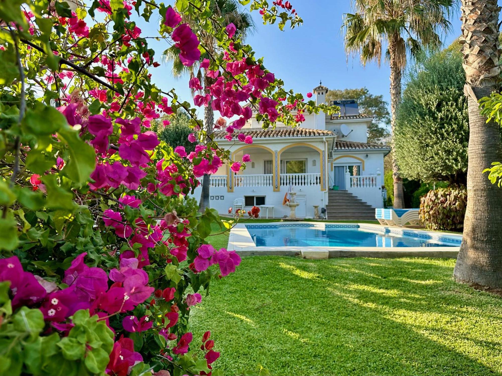 Villa Dolce Vita Benalmádena Exteriör bild